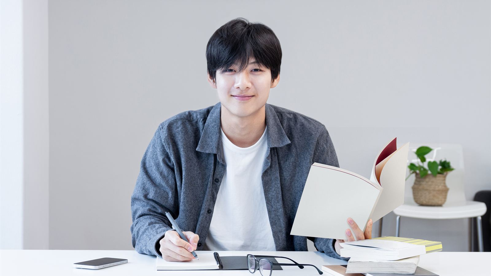 모바일에서 사라지는 콘텐츠 문제 관련 사진